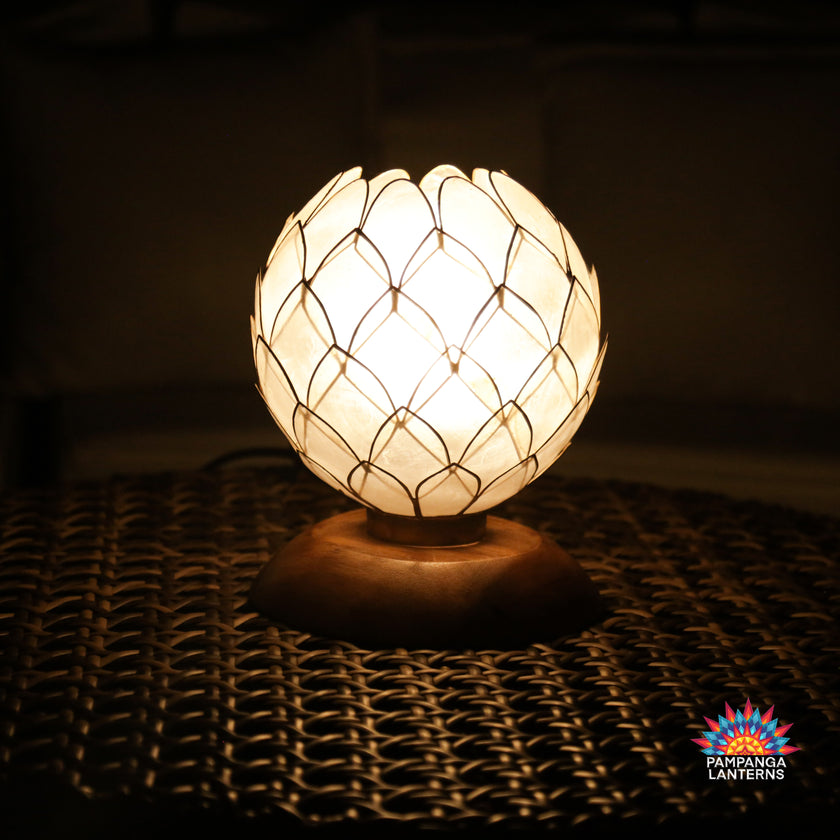 Capiz Lamp (LED)